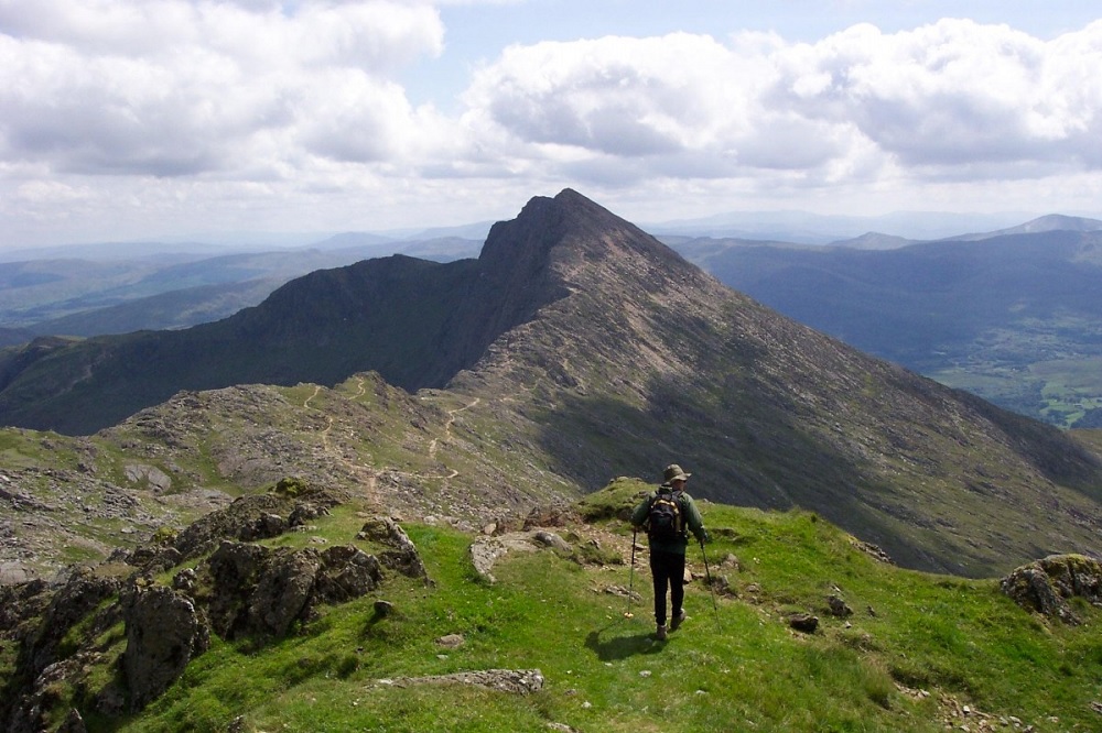 national-park-authority-told-to-ditch-name-of-snowdon-for-welsh