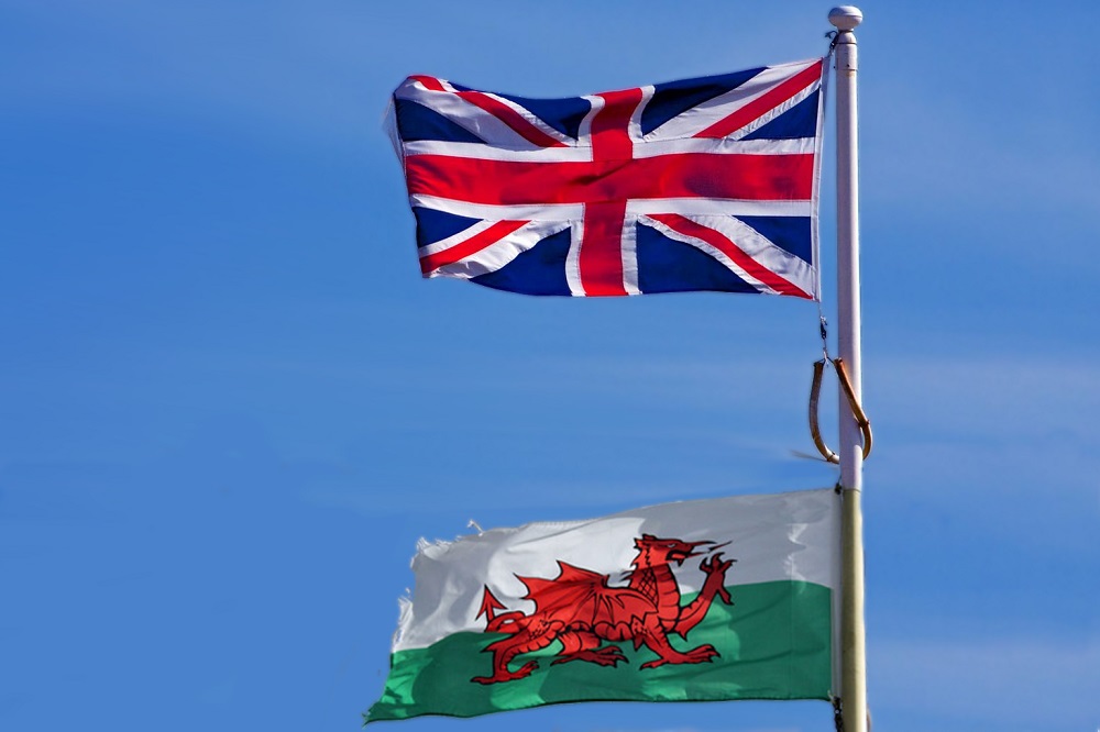 union-jack-must-always-be-flown-in-superior-position-to-welsh-flag